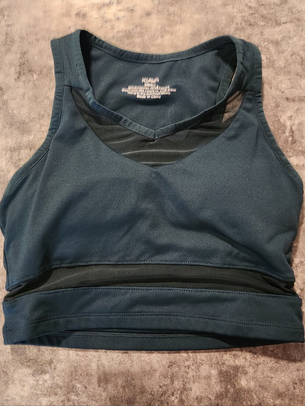 Kiava sports top